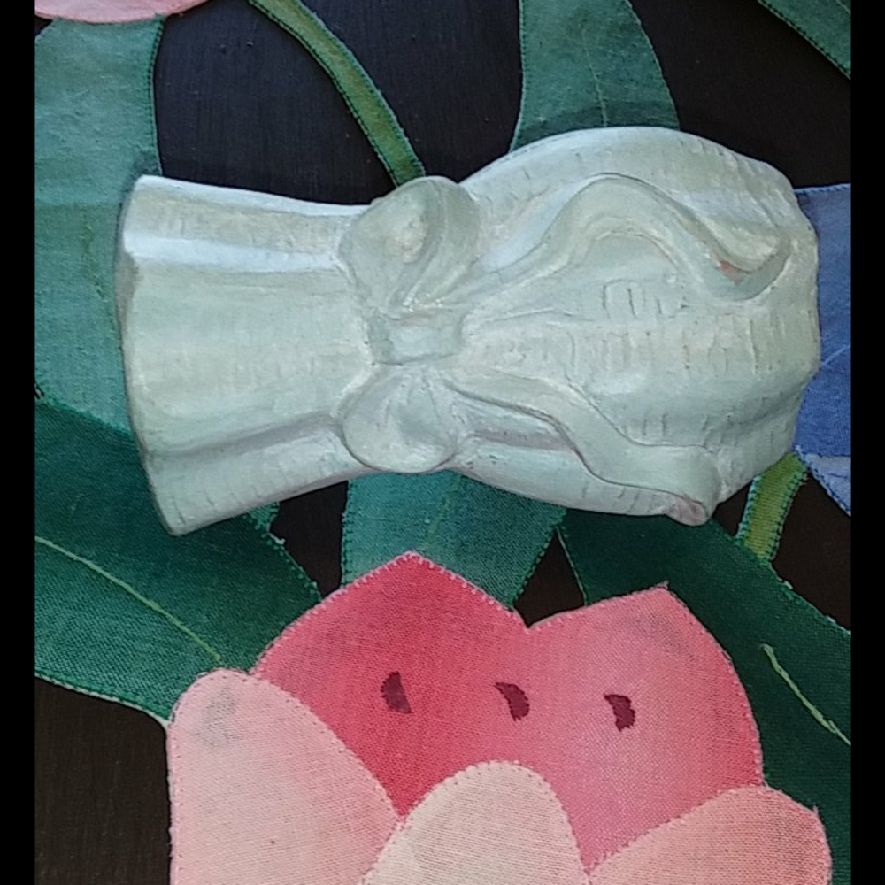 Isabel Bloom 2003 Ribbon Vase - Picture 5 of 7